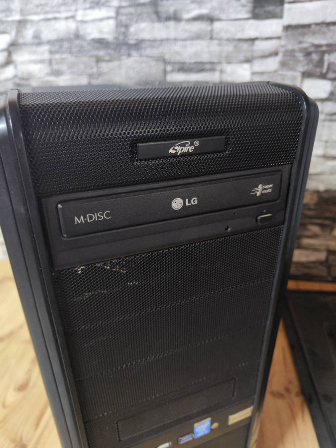 Aspire Gaming Case with 4 x 120mm Fans included