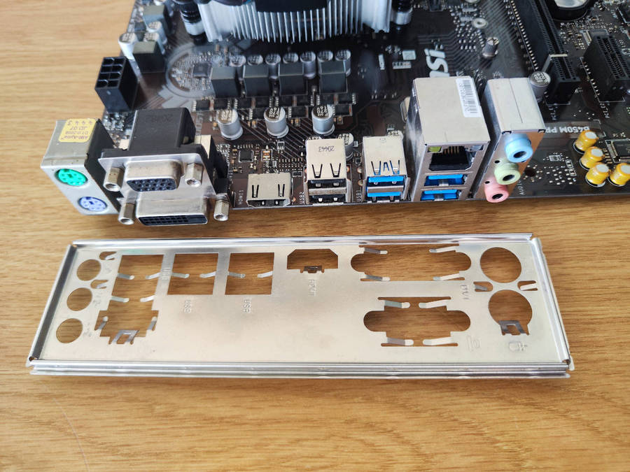 AMD Ryzen 5 3400G Combo**16GB DDR4 Ram**MSI B450M Pro Motherboard