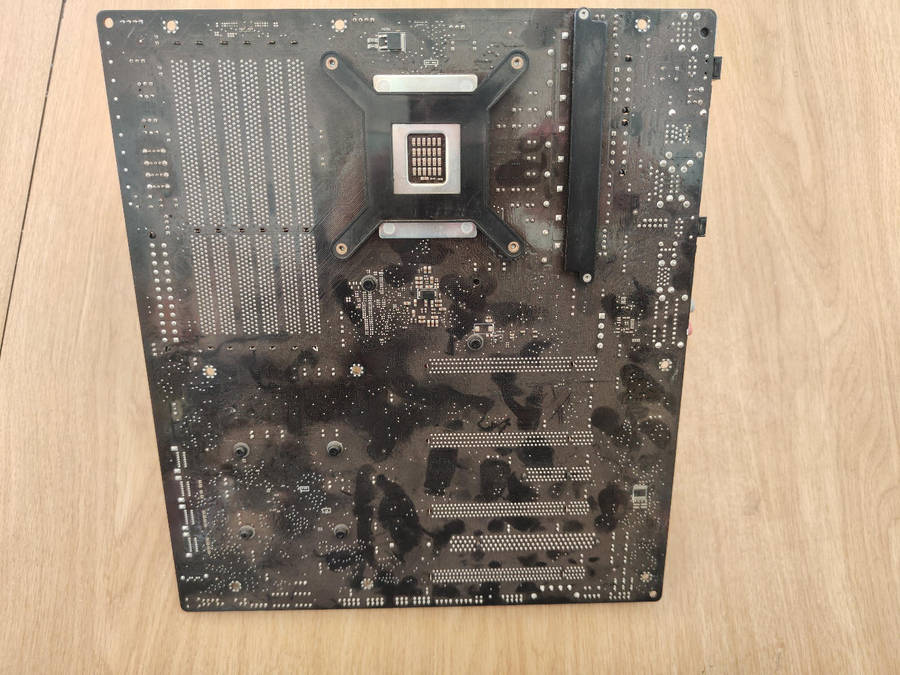Bargain 6Core Combo**i7 980X**8GB Corsair Ram**Asus Rampage Board