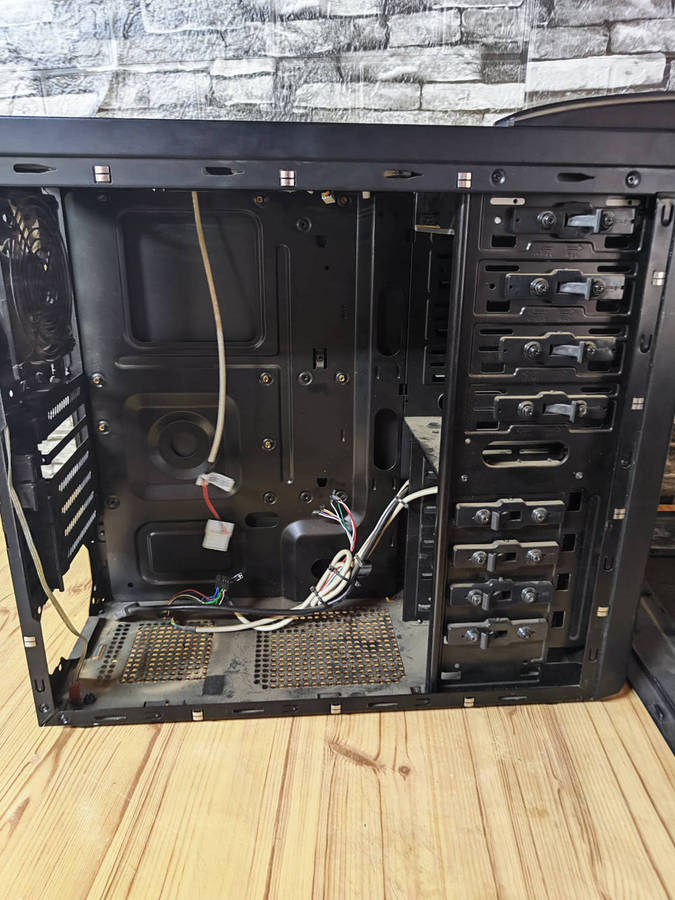 Aspire Gaming Case with 4 x 120mm Fans included