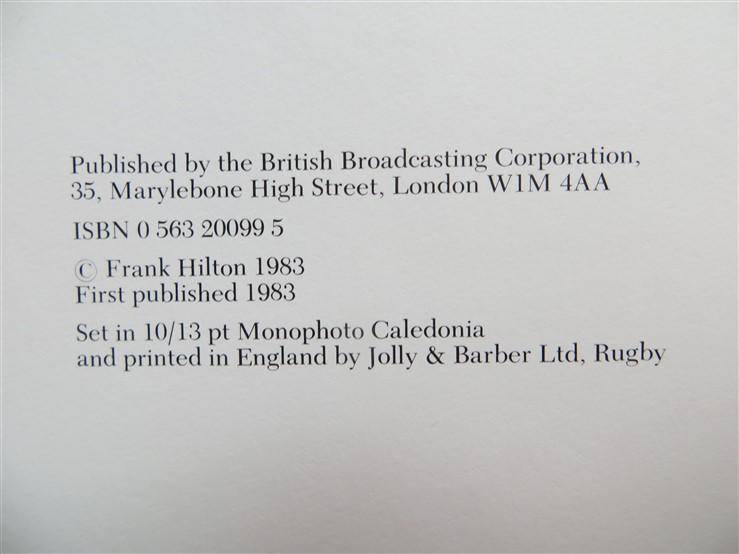 The Paras - Frank Hilton - Hardcover see pics for issues