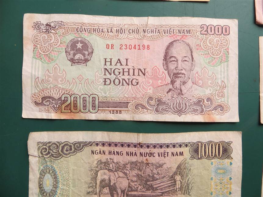 Asianl Bank Notes - 1 Bid for All