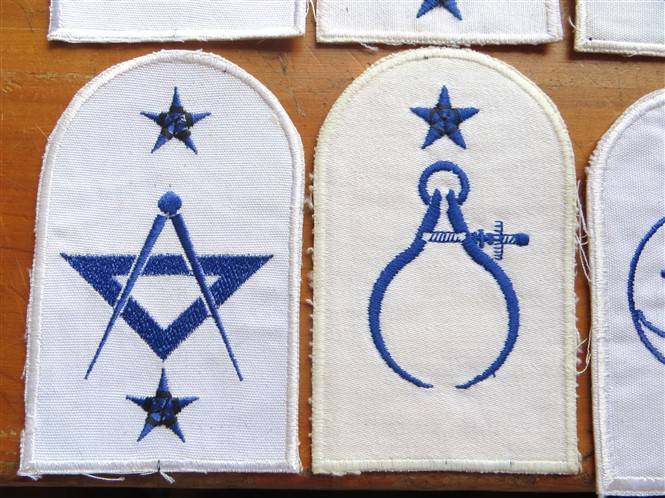 8 x SA Navy - Blue on White Embroidered Badges