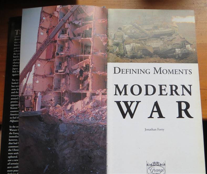 Defining Moments Modern War - Jonathan Forty - Hardcover
