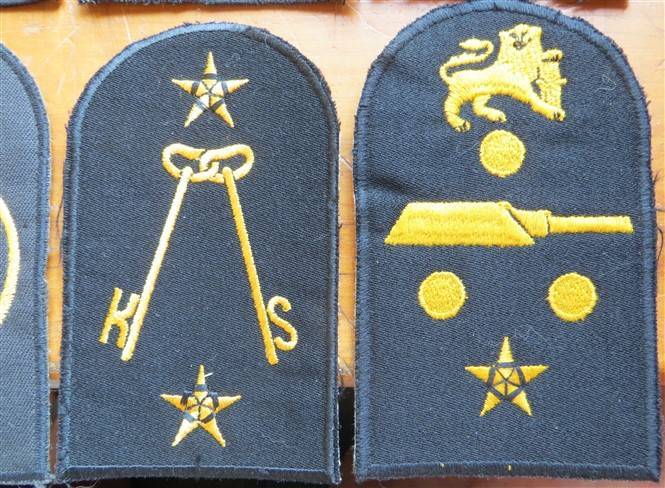 8 x SA Navy Embroidered Badges