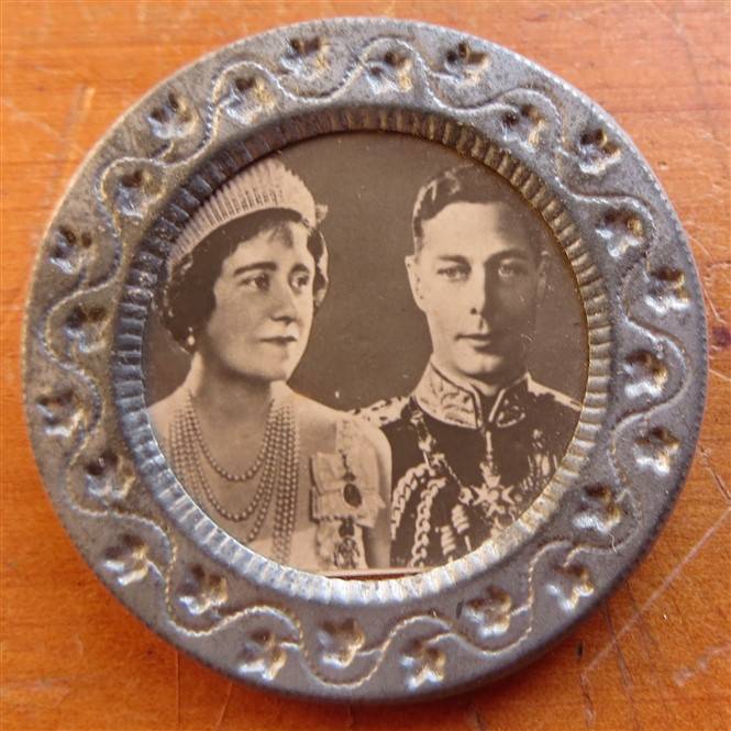 Pre WW2 Coronation of George VI and Elizabeth 1937 Ornate Souvenir Badge