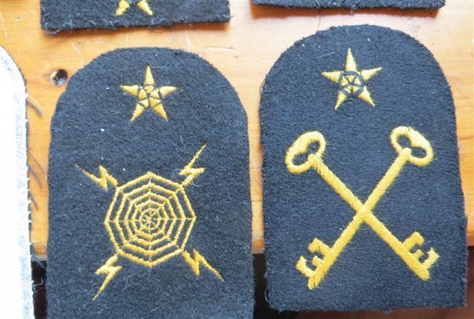 8 x SA Navy Embroidered Badges