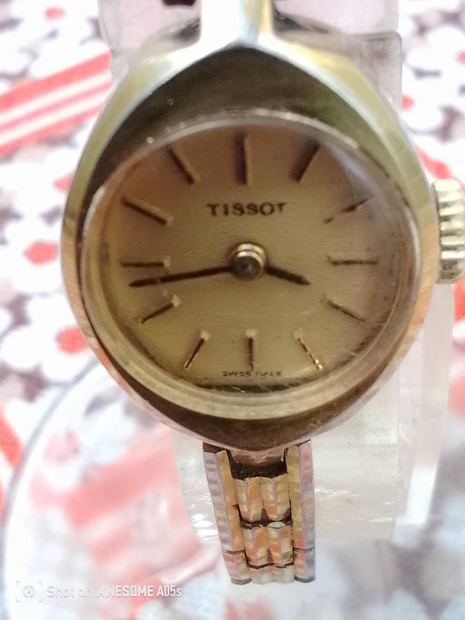 Tissot manual female