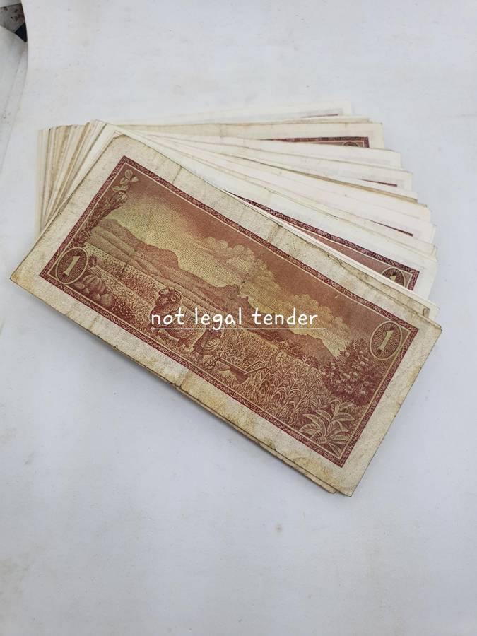 57  1967 TW de Jongh 1st issue Eng/Afr One Rand Banknote (A214). Bid per note to take the lot
