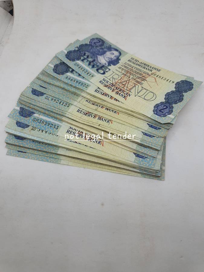 45  1967 GPC and Stals  Various issue Eng/Afr Two Rand Banknote (GR48). Bid per note to take the lot
