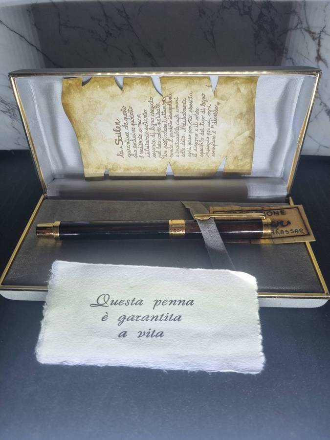 Vintage Sailor Essenza Fountain Pen. Makassar