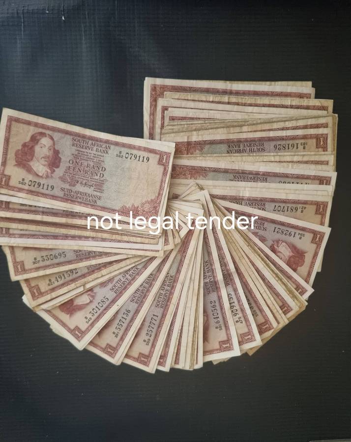 ( 40 )  TW De Jongh One Rand Banknotes. VF+ condition