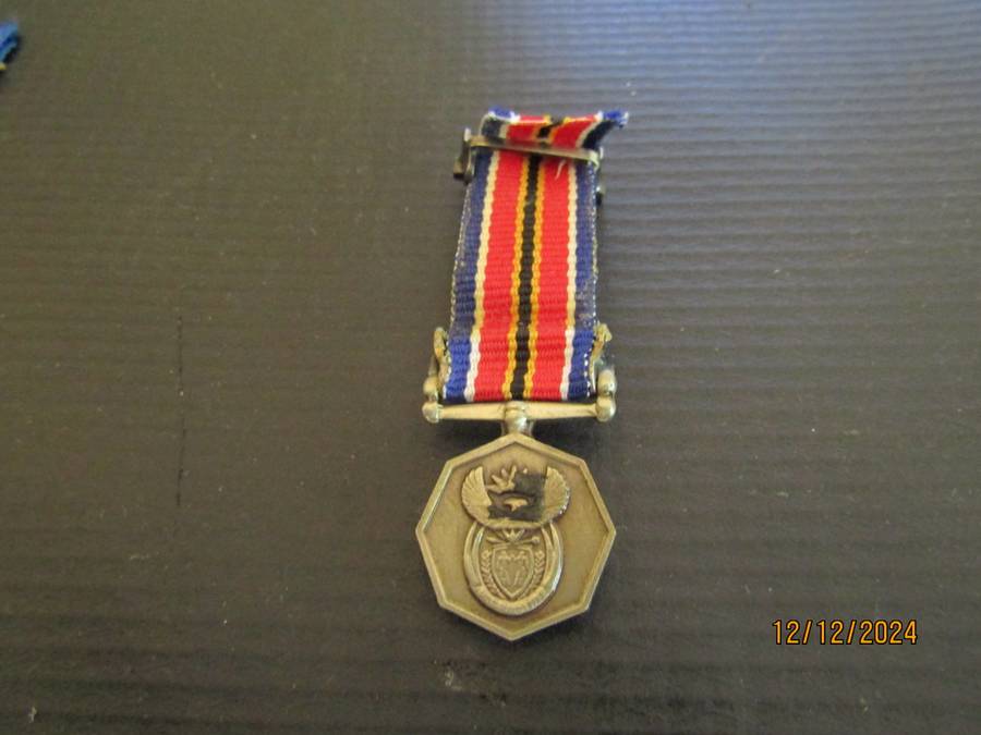 SANDF TIM Miniature Medal with Peace Support Bar and Medal Bars