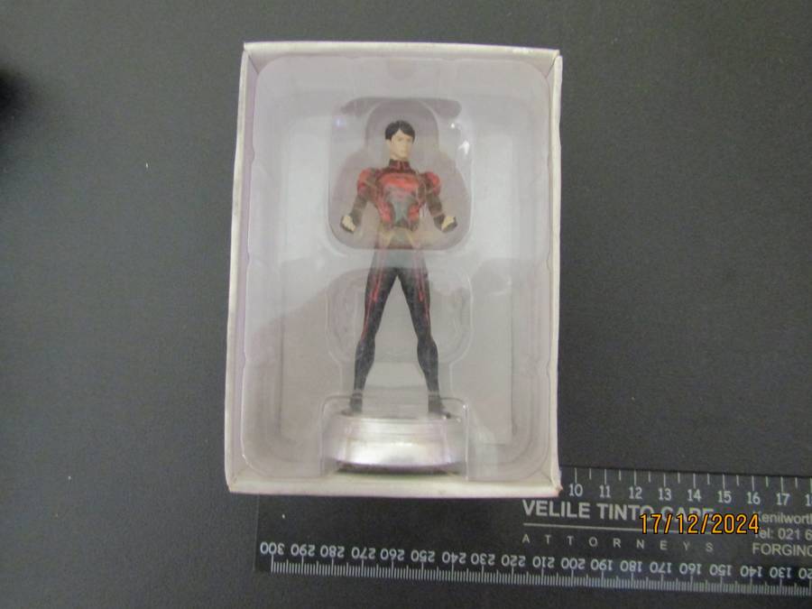 DC Comics Eaglemoss Chess Piece (Superboy)