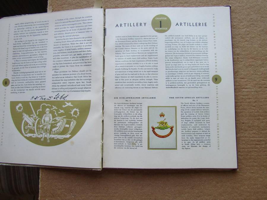 The South African Defence With 100 Original color Cigarette cards (B)