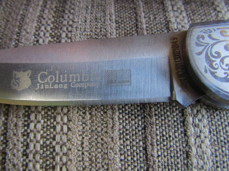 Columbia Folding Pocket Knive.  Blade 10cm