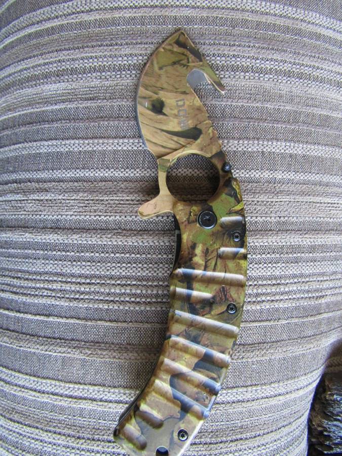 DOW Pocket Knive.  Blade 10 cm.