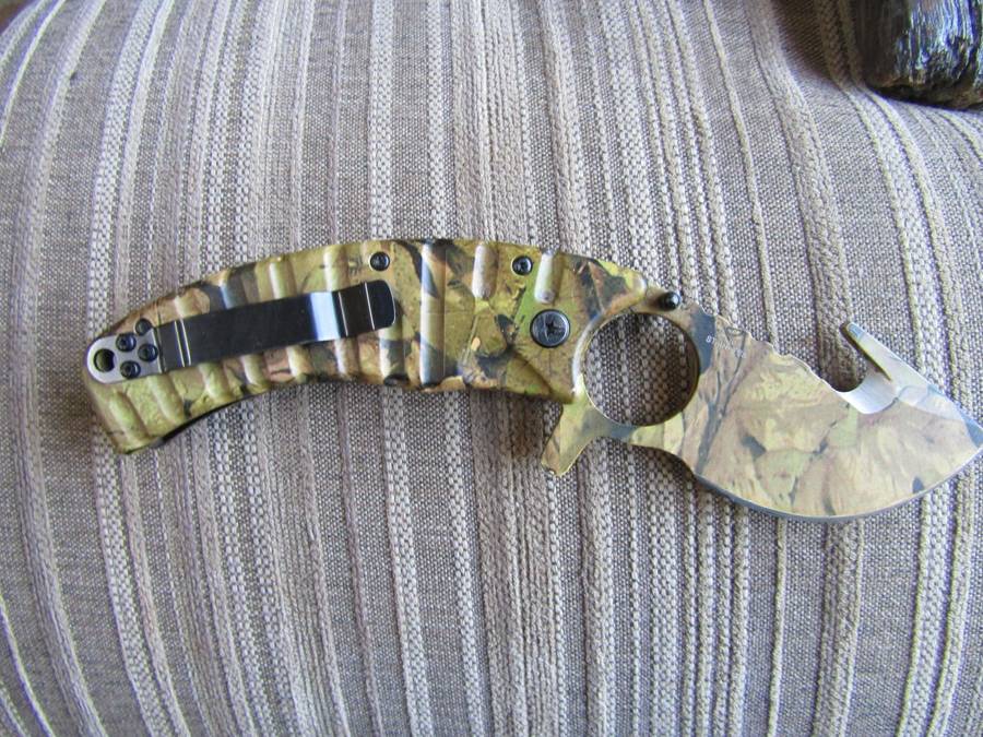 DOW Pocket Knive.  Blade 10 cm.
