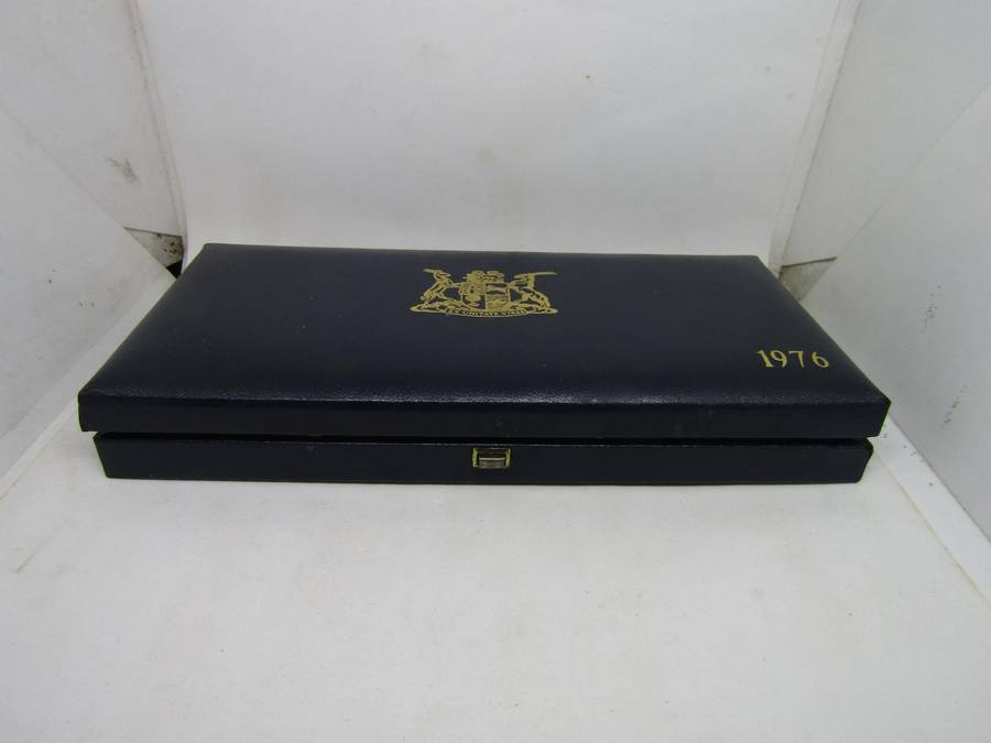 1976 South African Proof set with Silver R1