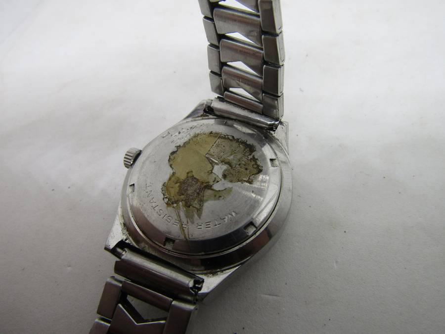 Natron  Men's Wrist watch. For Spares and restoration works but stops. Selotape mon back