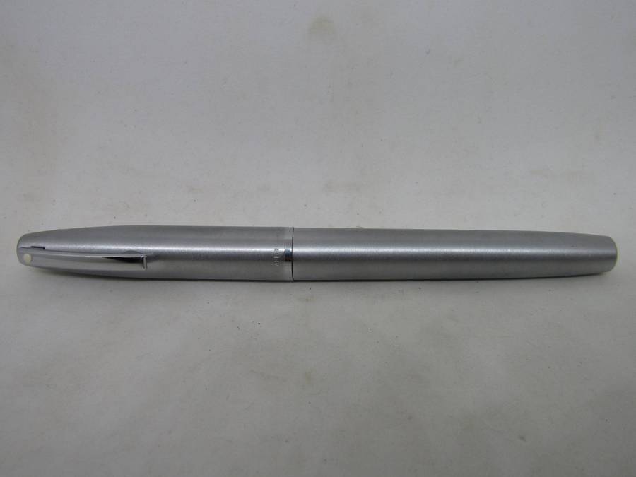 1970 Sheaffer 444 Medium Fountain Pen Brushed Silver