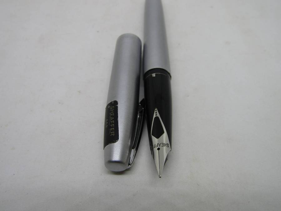1970 Sheaffer 444 Medium Fountain Pen Brushed Silver