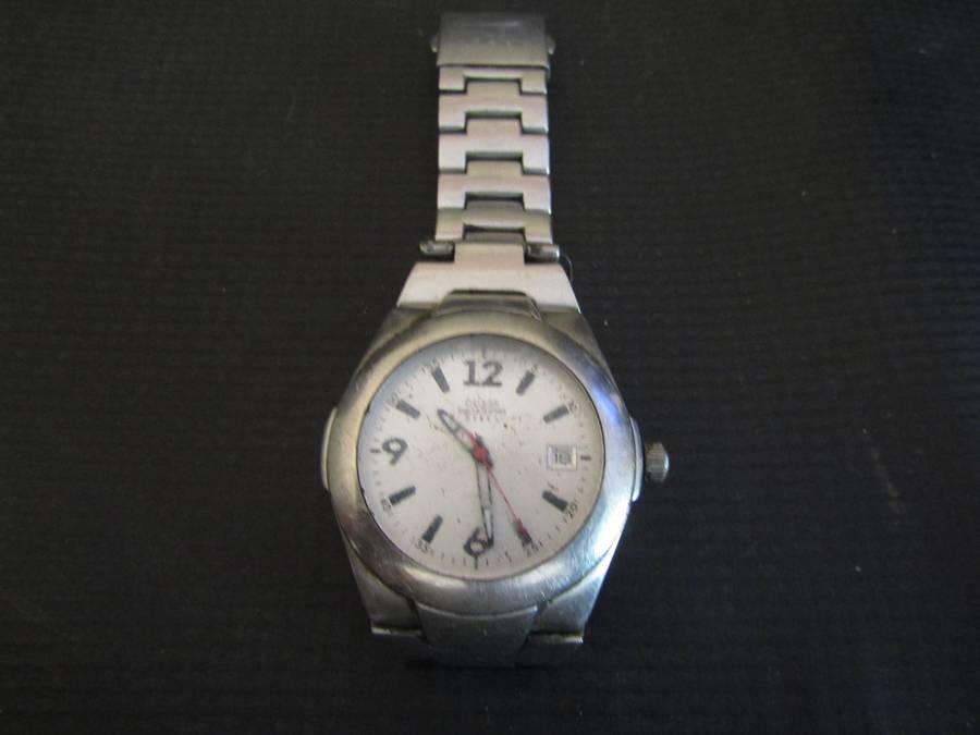 Guess Waterpro Steel. Untested. Take as Spares or Restoration
