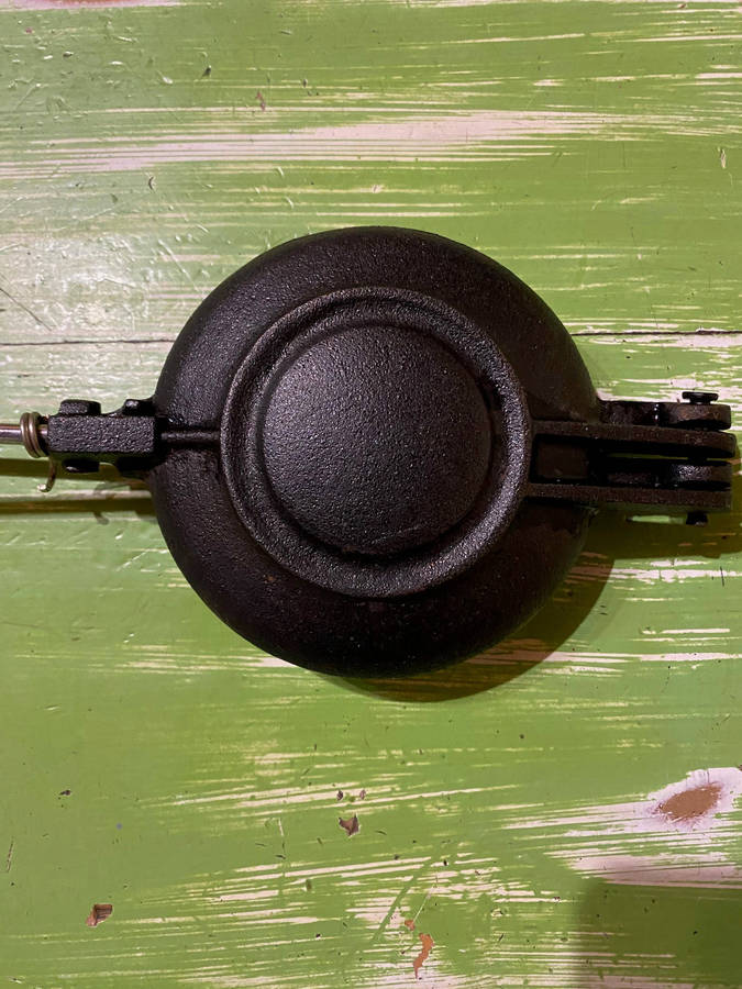 Vintage Cast Iron Jaffle Maker