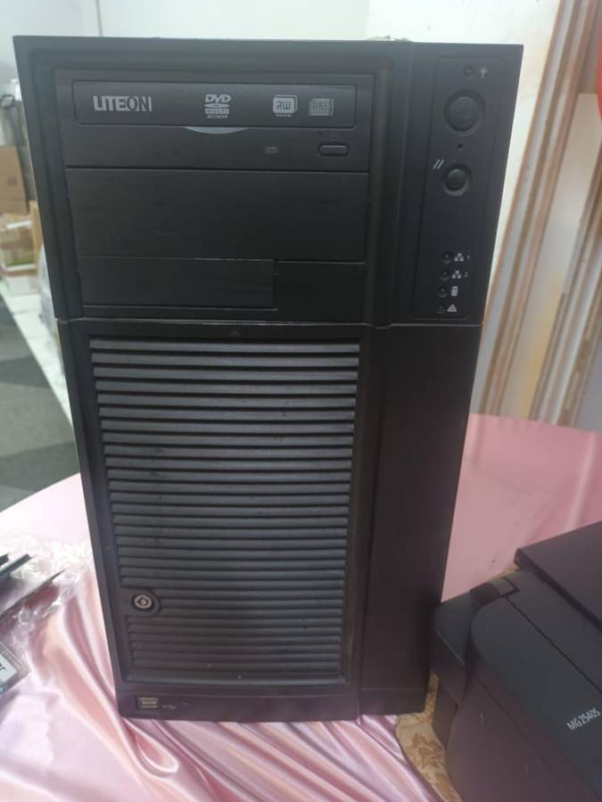 Intel Xeon Desktop PC Server