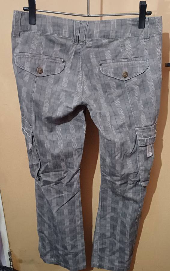 Ladies - Multicolored Pants - Make - Red Surf - Size - 34