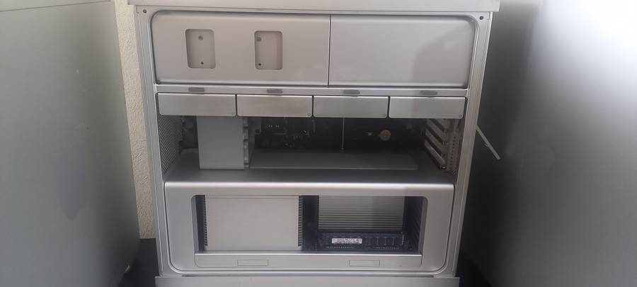 Mac Pro 2x Xeon, 16 GB Ram LAST ONE