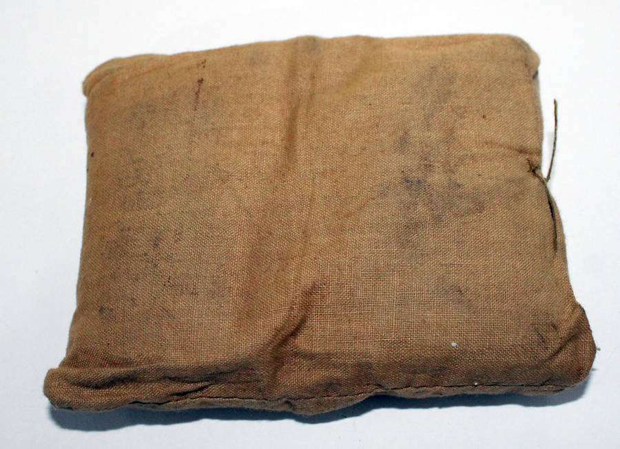 WW2 Wound dressing