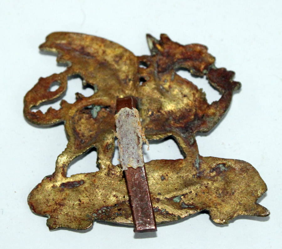 Royal East Kent Regiment cap badge (damaged)