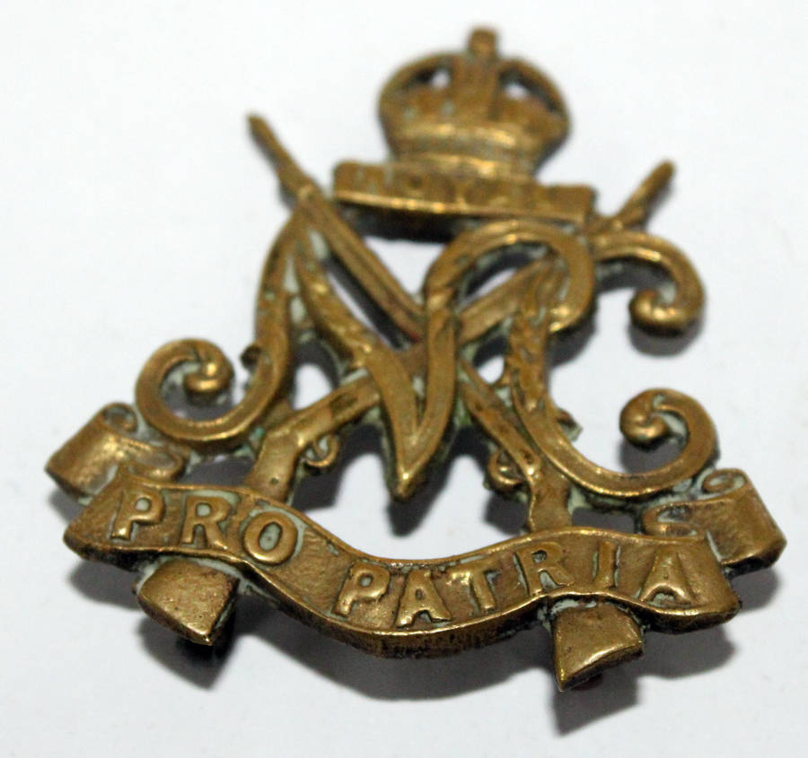 Royal Natal Carbineers cap badge