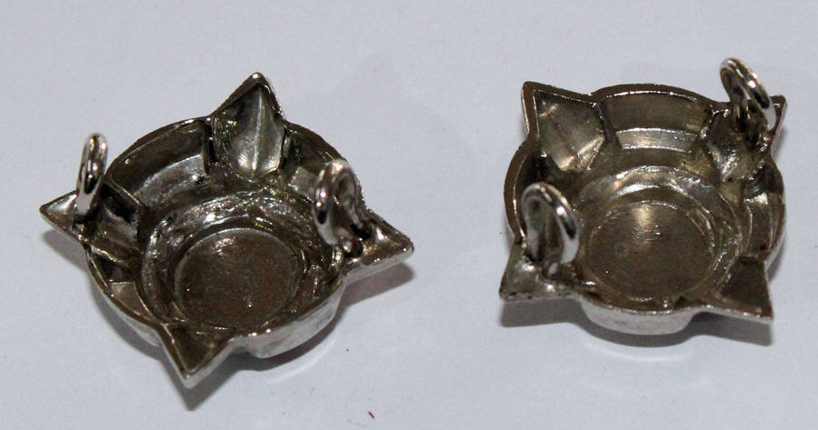 Facing pair of Zimbabwe Lieutenant pips