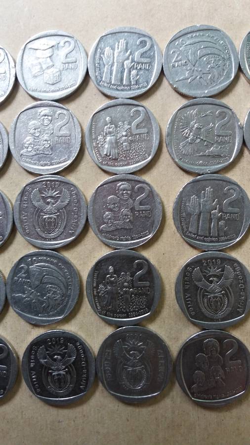 South Africa lot of 40 commemorative R2 coins
