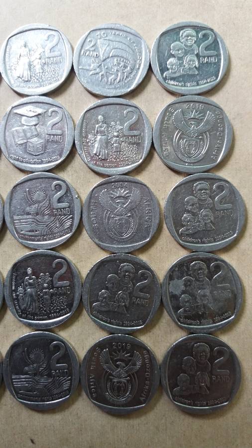 South Africa lot of 40 commemorative R2 coins