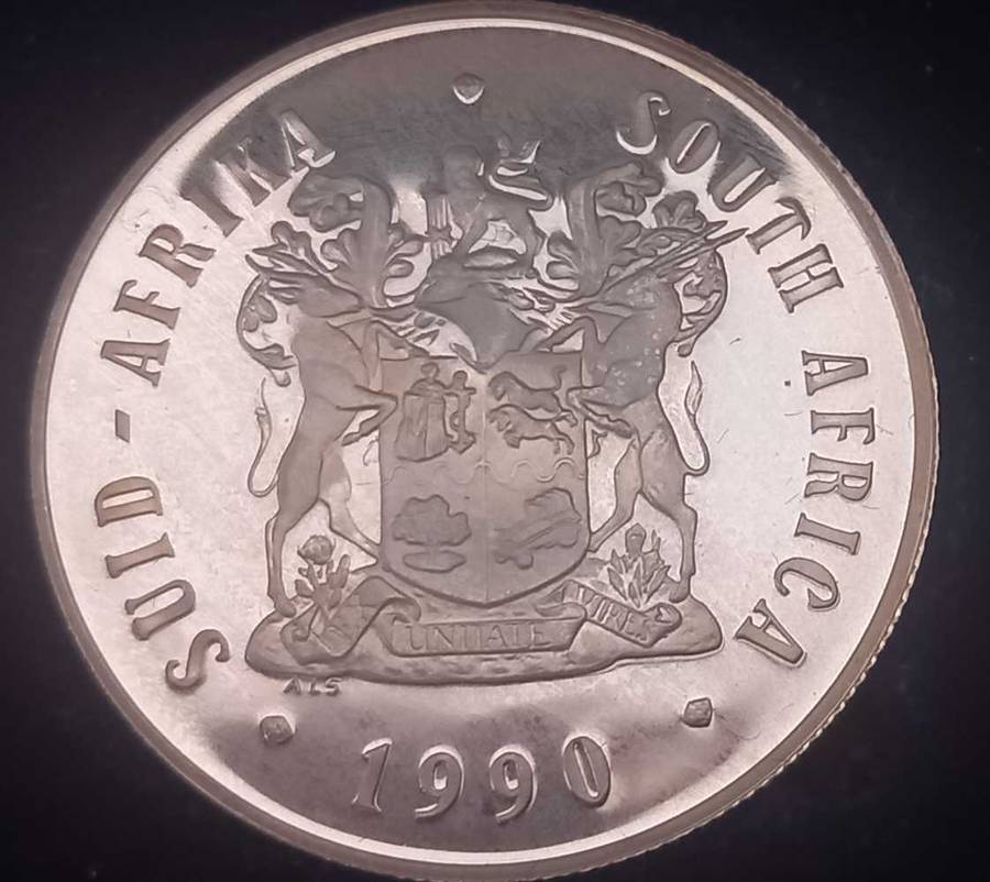THREE SILVER ONE RAND COINS IN SAM BOX. 1989/1990/1991 .15gr EACH