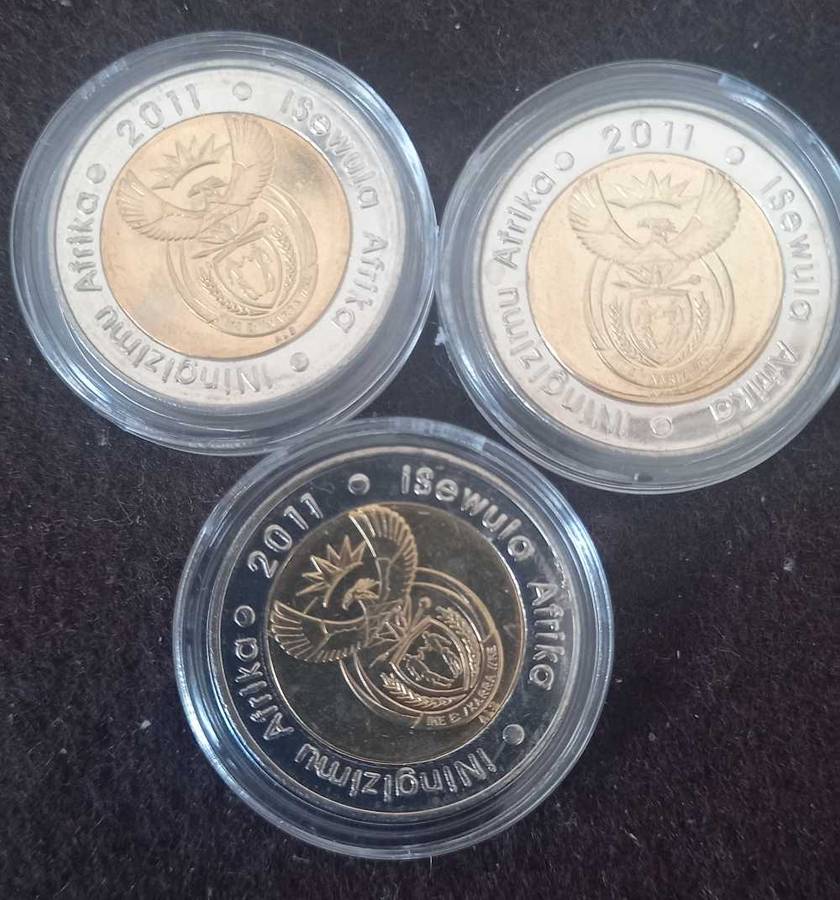 2011 RSA R5 90 YEARS RESERVE BANK