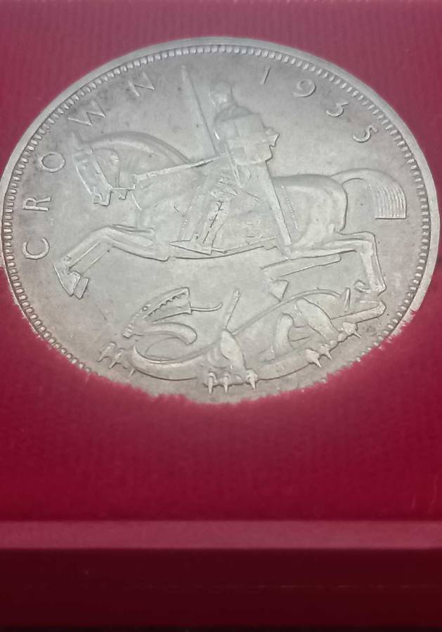 1935 BRITTAIN SILVER CROWN GEORGE V JUBILEE IN BOX