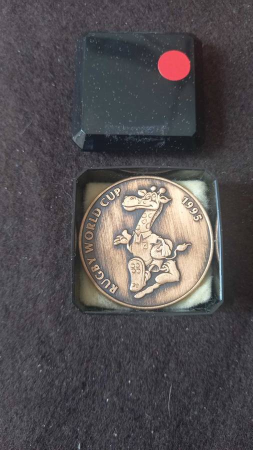 1995 RUGBY WORLD CUP  CROWN SIZE COPPER MASCOTT  MEDAL. IN BOX . RARELY SEEN