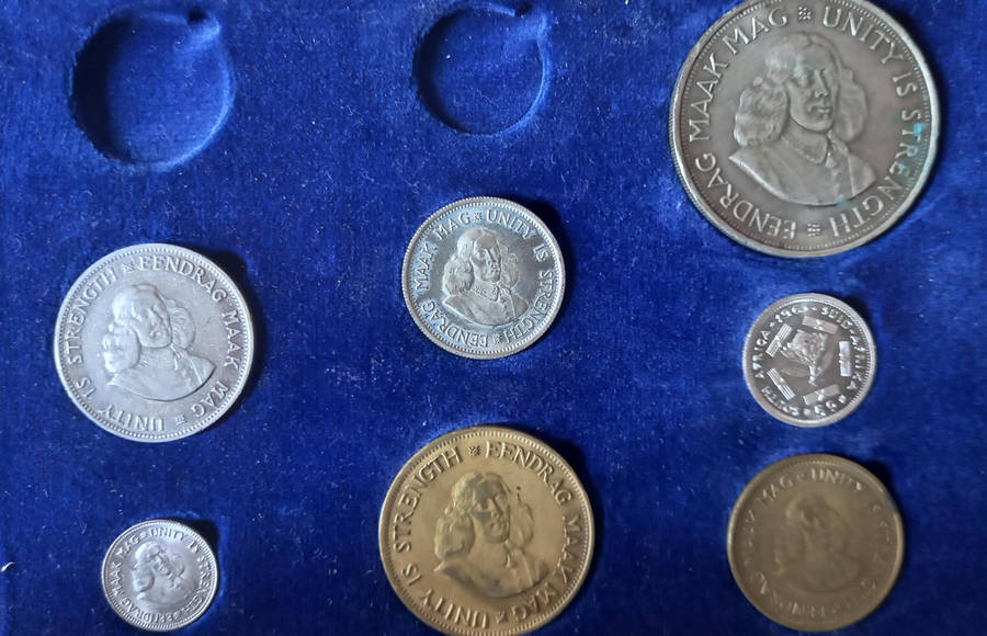 1961 RSA COIN SET AS PER PICTURE