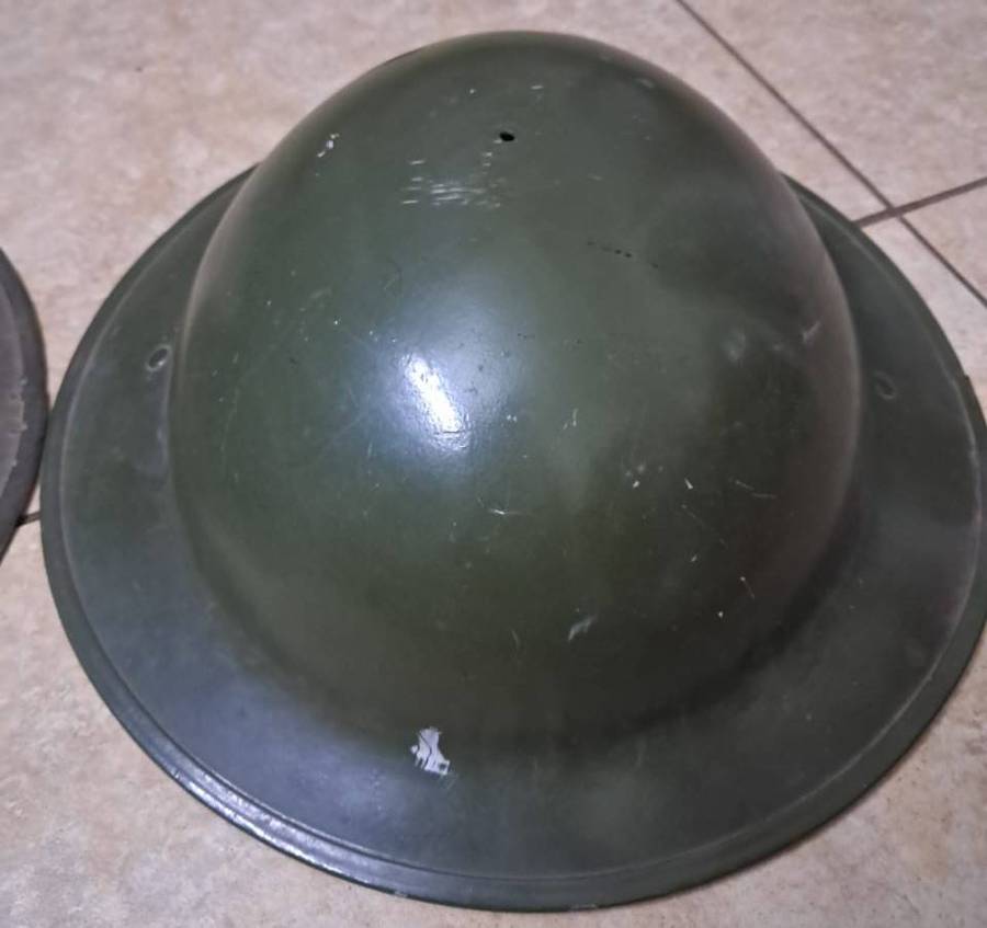 SADF/ SA Army / Berets  Peak Cap & WW 2 Helmets
