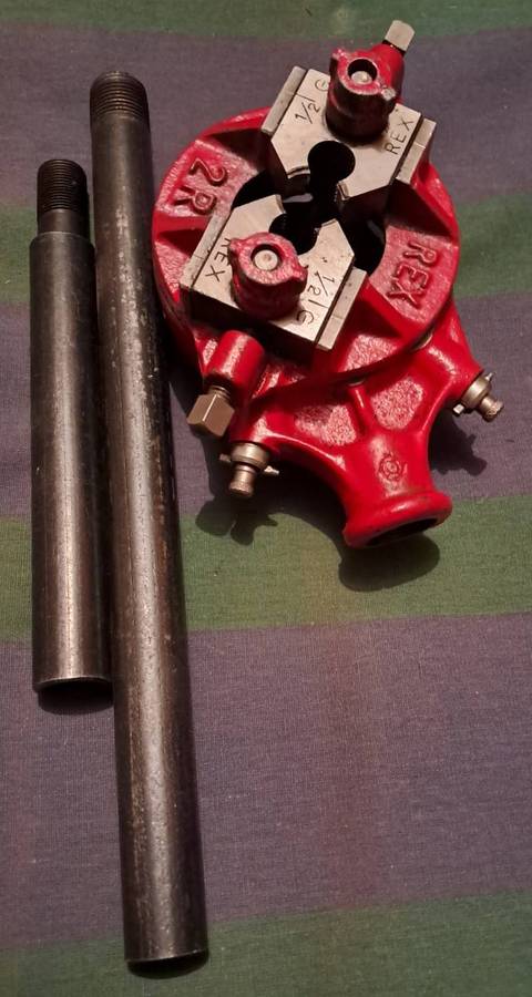 REX 2R ratchet pipe threader