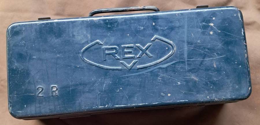 REX 2R ratchet pipe threader