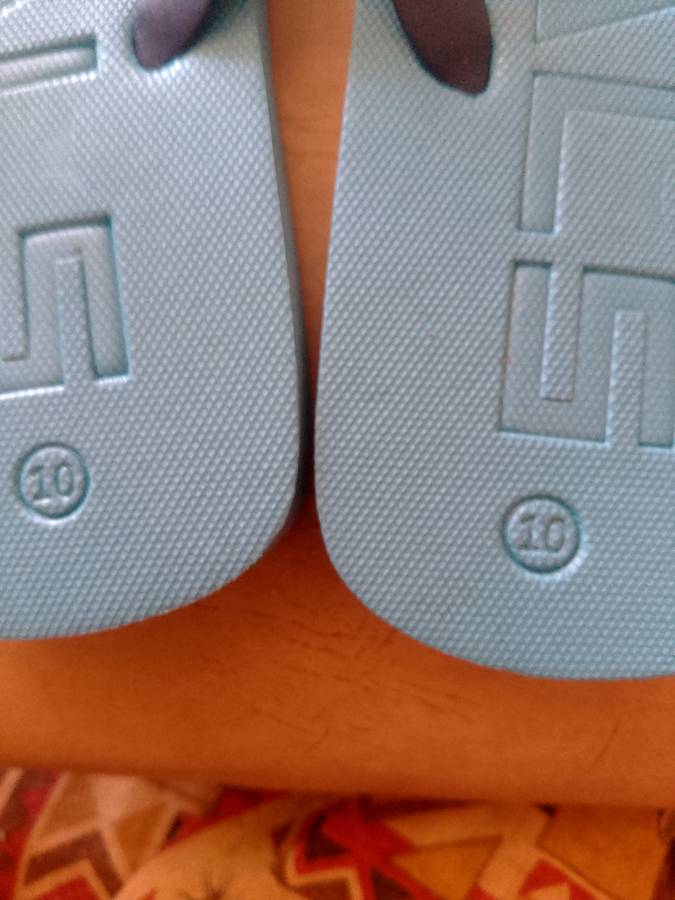 MENS SANDALS SIZE 10