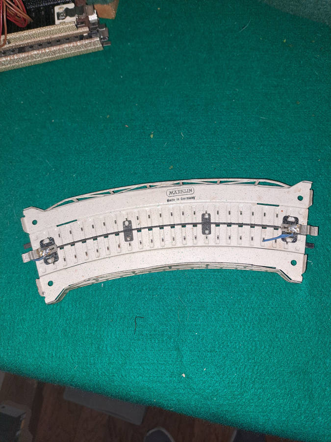 Marklin ho 7167 curved ramp section