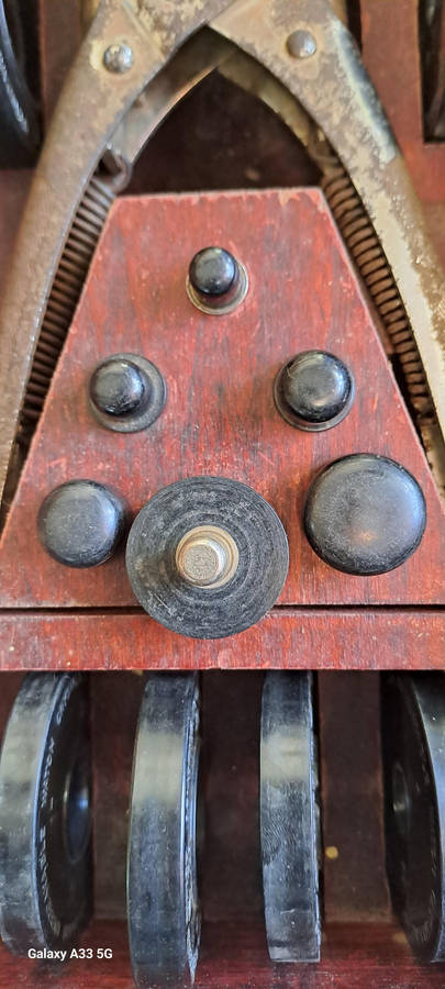 Standard watch makers unbreakable watch crystals inserting tool