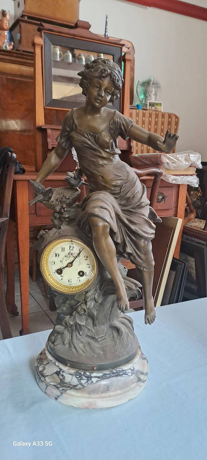 Louis & François Moreau, 'Premier Fruit', patinated spelter clock, H 52 cm