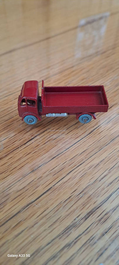 Lesney Matchbox No 20A ERF stake truck very nice condition